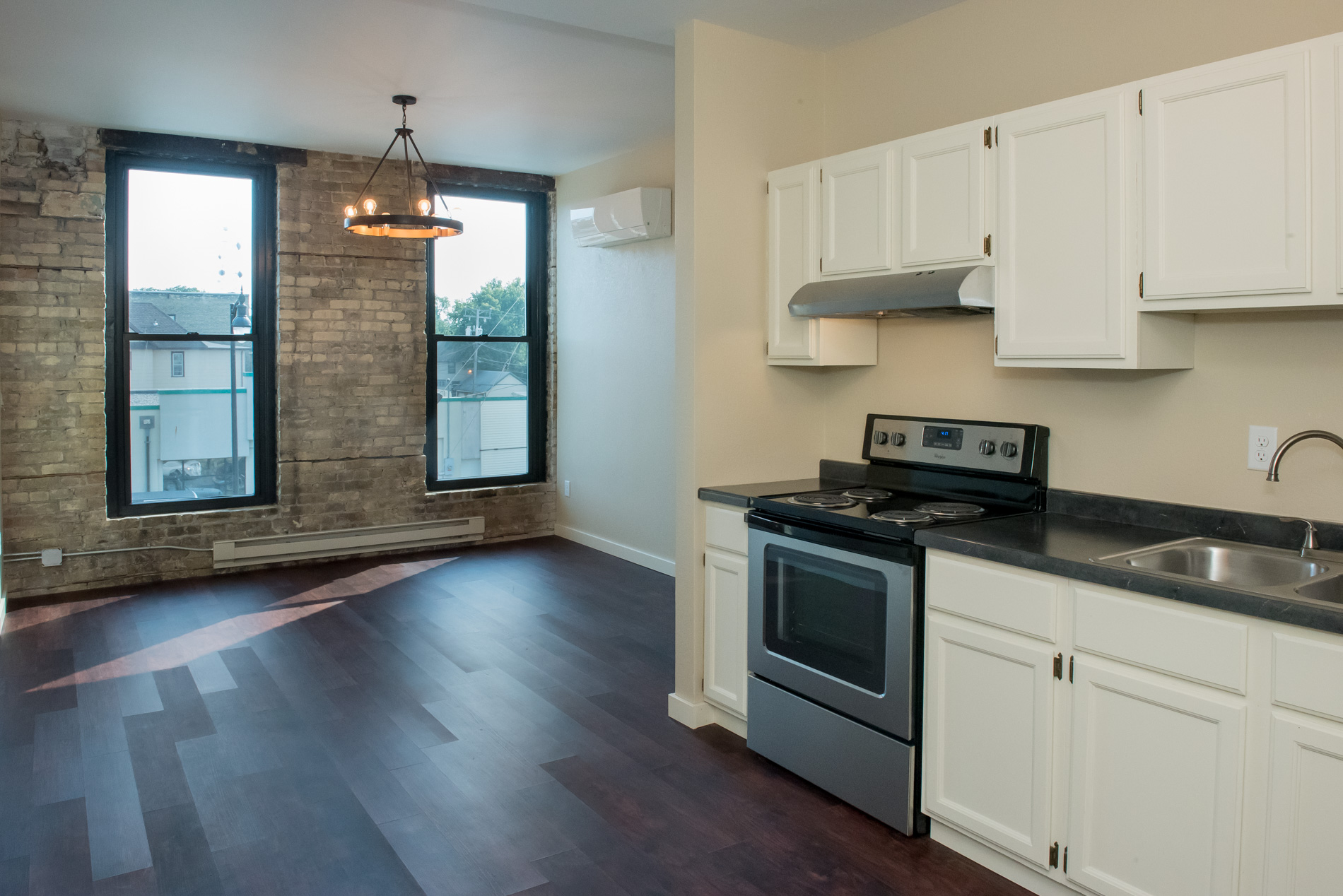 23 1/2 8th St S - 4